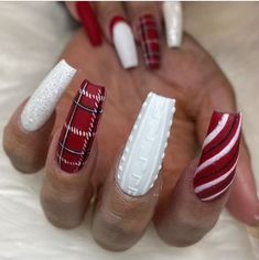 Celebratory Nails, Mystery Nails, Pedi Designs, Gel Nails Long, Winter Designs, Cute Christmas Nails, Dip Nails