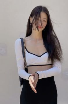 Korean Tops Aesthetic, Korean Corset Outfit, Lewkin Clothing, Cute Korean Crop Top, Korean Cropped Cardigan, Missguided Outfit, Asian Makeup Looks, Edgy Chic