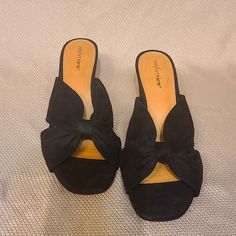 Brand New. Will Accept All Reasonable Offers Item # 221704a Casual Slip-on Evening Sandals, Black Sandals With Cushioned Footbed And Block Heel, Black Cushioned Sandals For Evening, Casual Evening Sandals With Cushioned Footbed, Black Evening Sandals With Cushioned Footbed, Casual Closed Toe Evening Sandals, Black Cushioned Evening Sandals, Casual Open Toe Mules For Evening, Black Open Heel Mules For Vacation