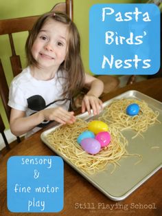 Sensory Nest Building from Still Playing School The Best Nest Preschool Activities, Bird Sensory Activities, Preschool Bird Art, Easter Messy Play, Bird Nest Craft Preschool, Nest Craft Preschool, Craft Preschool Ideas, Bird Theme Preschool, Preschool Birds