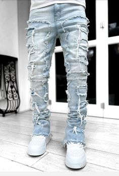 Men distressed jeans Stacked Jeans, Jeans Rosa, Patch Pants, Stretch Denim Pants, High Street Fashion, Men Trousers, Denim Patches, Patched Jeans, Camo Pants