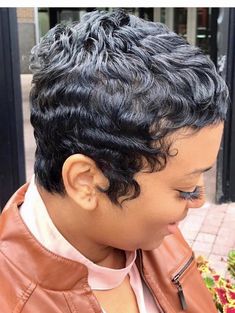 Short Quick Weave Hairstyles, Short Stacked Bob Haircuts, Tapered Natural Hair, Sister Locs, Deco Fashion