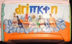 there is a cooler with different types of drinks on it and the word drink written in hebrew