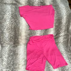 Hot Pink Set Never Used Hot Pink Set, Hot Pink Shorts, Pink Set, Crop Top And Shorts, Pink Shorts, Pink Ladies, Hot Pink, Crop Top, Crop Tops