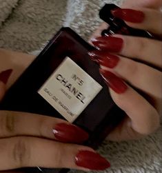 Burgundy Aesthetic, Loving Him Was Red, I See Red, Cherry Wine, Chanel Perfume, Cherry Cola, Lana Del Ray