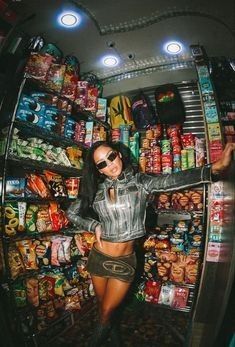 2000s Outfit Ideas For Men | Hip Hop Fashion | 00s Aesthetic Outfits | 2000s Hip Hop Fashion | 00s Aesthetic Outfits | 00s Nostalgia | 2000s Core | 00s Aesthetic Outfits Fashion Killa Photoshoot, 90s Street Photoshoot, Y2k Black Women Photoshoot, Bodega Photoshoot Ideas, Comercial Photoshoot Ideas, Y2k Gas Station Pics, In Store Photoshoot, Bodega Aesthetic Photoshoot, 90s Poses Photo Ideas