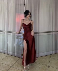 Visit for - Pretty Bridesmaid Dresses, Prom Dress Inspo, Classy Prom, Classy Prom Dresses, Prom Dress Inspiration, Pretty Prom Dresses, Glam Dresses, Party Dress Long, Mermaid Prom Dresses