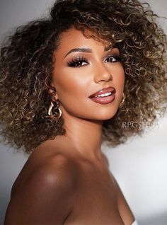 Hair color: Caramel Blonde Balayage</BR>  Hair length: 14 Inches</BR>  Hair density: 200%</BR> Hair Color Caramel Blonde, Blonde Balayage Curly, Caramel Blonde Balayage, Highlights Curly, Burmese Hair, Highlights Curly Hair, Human Hair Lace Front Wigs, Hair Color Caramel, Hair Lace Front Wigs