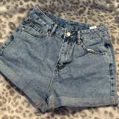 Never Worn Before! No Tags On Inside Cute Jean Shorts, Fashion Nova Shorts, Sock Outfits, Pinterest Outfits, Short Jeans, Cute Everyday Outfits, Denim Shorts Women, Sneakers Outfit, Really Cute Outfits