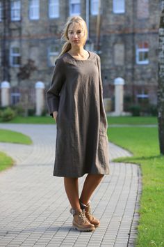 "Handcrafted Oeko-Tex Standard certified 100% European linen smock dress ideal for everyday wear. Perfect for springtime or chilly summer days. Always dress to kill! Neckline: round Silhouette: shift Length: ±41\"/105cm (we can make adjustments) Sleeve length: 3/4 Pockets: side seam Details: *Colour shown: wood brown *Model is wearing size M *Medium weight *Maternity-friendly *Relaxed fit *Not-ironed (and no need to) *Handmade by @LinenCloud Easy care: - Machine wash gentle - Wash seperately or Casual Spring Linen Dress, Casual Linen Dress For Spring Day Out, Casual Knee-length Linen Shift Dress, Casual Knee-length Shift Linen Dress, Spring Flax Linen Dress, Casual Flax Dresses With Pockets, Flax Linen Long Sleeve Dress With Relaxed Fit, Casual Linen Dress With Pockets For Day Out, Casual Linen Dress For Fall Beach Outings