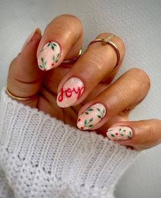 Christmas Lights On Nails, Fun Nail Designs Summer, Minimalist Christmas Nails, Gift Nails, 3d Aesthetic, Donut Nails, Festive Nail Designs, 2023 Nail, Minimalist Nail