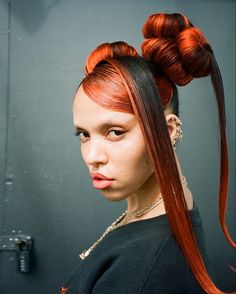 Red Hair Colors, Dark Red Hair Color, Red Hair Inspiration, Fka Twigs, Dark Red Hair, Editorial Hair, Body Hair Removal, Lip Hair, Face Card