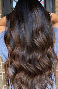 Dark Brown Hair Balayage, Dark Hair With Highlights, Brown Blonde Hair, Hair Dye Colors, Hair Inspiration Color