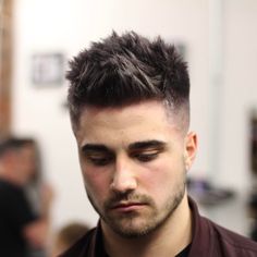 Retro Mens Hairstyles, Short Spiky Haircuts, Popular Mens Hairstyles, Short Spiky Hairstyles, Corte De Cabelo Masculino, Mens Haircuts Short