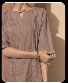 Stylish Kurtis Design, Latest Dress Design, Simple Kurta Designs, Neck Designs For Suits, Kurti Designs Latest, Fancy Kurti, Stylish Short Dresses, Kurta Neck Design