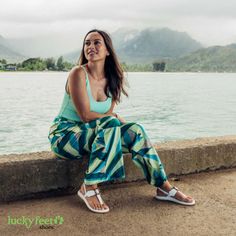 Easily transition from Sunday brunch to evening outings with our La’i T Bar Sandal from Olukai! Offering comfort around the clock. 🕐 🏖️

🍀 11 SoCal Stores
📍 Visit today for a free foot analysis   

 

 #luckyfeetshoes #walkwithcomfort #footwear #footpain #shoesfashion #shoesstyle #springfashion #olukai #olukaisandals Elegant Dinner, Sunday Brunch, Back Strap, The Chic, Strappy Sandals, Trendy Fashion