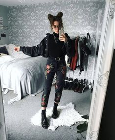 Perfect Winter Outfit, Look Grunge, Instagram Baddie, Look Rock, Stil Boho, Looks Black, Pinterest Outfits, Winter Trends, Soft Grunge