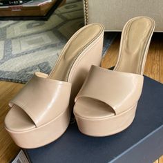 Lightly Worn Sergio Rossi Shoes, Rossi Shoes, Sergio Rossi, Shoes Women Heels, Shoes Heels, Size 10, Women Shoes, Sandals, Cream