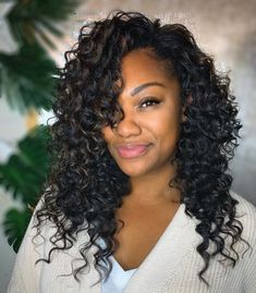 Curly Crochet Hairstyle with Layers Hairstyles With Human Hair, Best Crochet Hair, Crochet Hair Styles Freetress, Short Crochet Braids, Crochet Hairstyles, Crochet Styles, Layered Curly Hair