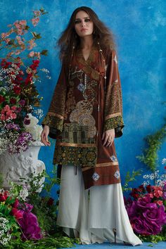 Shamaeel Ansari F-11b Luxury Pret 2021 Luxury Pret, Lawn Suits, Gold Work, Ladies Clothing, Shalwar Kameez, Pakistani Outfits, Large Fashion, Raw Silk, Kurti Designs