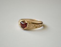 Gold Edwardian Engagement Ring, Heart Gemstone Ring, Vintage Heart Ring, Weird Wedding Rings, Vintage Rings Antiques, Vintage Rings Engagement, Ruby Engagement Ring Gold, Red Heart Ring, Pinky Promise Ring