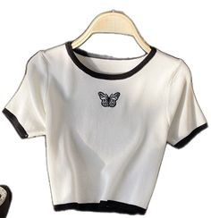 Casual White Embroidered Crop Top, White Summer T-shirt With Contrast Color, White T-shirt With Contrast Color For Spring, Spring White T-shirt With Contrast Color, Butterfly Embroidery, Color Shorts, White Shorts, Contrasting Colors, Knit Top