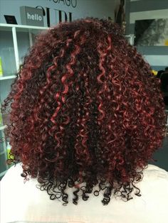 Highlight Hair Ideas, Black Hair With Red Highlights, Highlight Hair, Black Red Hair, Dark Curly Hair, Red Hair Inspo