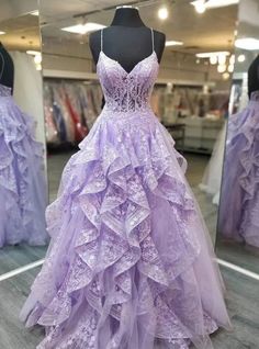 Lilac Ball Gown, Lilac Prom Dresses, Stunning Prom Dresses, Cute Prom Dresses, Long Prom Dresses, Prom Outfits, Dresses Evening