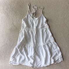 This Dress Is A Boho Dream! So Flowy And Light, It Features Delicate Lace Detailing. Purchased On Princess Polly And Size Is Au 8 Which Is A Us 4. Casual Flowy Boho Dress With Lace Trim, Mini Boho Dress With Lace Trim For Beach, Flowy Sundress With Lace Trim, Casual Flowy Mini Dress With Lace Trim, Casual White Boho Dress For Daywear, Sundress With Lace Trim, Princess Polly Dresses, Polly Dress, Boho Lace