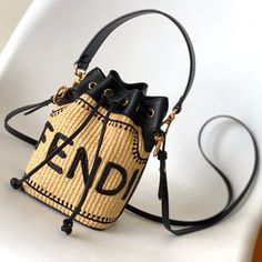 Fendi Mon Tresor mini straw bucket bag, salty or sweet, any concave shape can be used
Size:18.5x12x10 Designer Natural Straw Bucket Bag, Designer Natural Bucket Straw Bag, Designer Straw Bucket Bag With Braided Handles, Luxury Bucket Straw Bag, Designer Beige Bucket Bag For Summer, Designer Summer Bucket Bag For Vacation, Designer Summer Vacation Bucket Bag, Luxury Natural Color Bucket Bag, Designer Summer Straw Bucket Bag