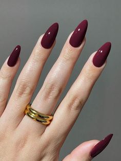 Free Returns ✓ Free Shipping✓. Elevate Your Style With 24pcs Long Almond Shape Bright Red False Nails Set Suitable For Women & Girls' Daily Wear Press On Nails Nail Supplies- Press On False Nails at SHEIN. Kutek Disney, Wine Nails, Nagel Tips, Smink Inspiration, Makijaż Smokey Eye, Brown Nails, Funky Nails