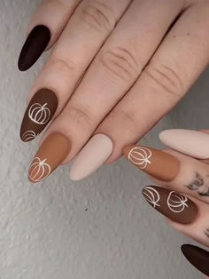 Trending Nails, Fall Nail Trends, Fall Gel Nails, Fall Nail Art Designs, Pumpkin Nails, Cute Nails For Fall, Her Nails, Nails Fashion, Thanksgiving Nails