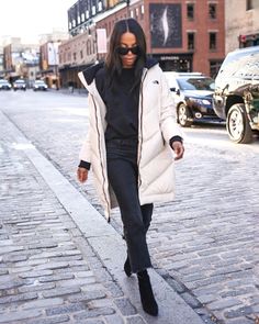 Ease Into Winter in this Casual, Cool Look Black Puffer Coat Outfit, Black Puffer Coat, Cold Weather Outfit, Cool Look, Basic Sweaters, Style Inspiration Winter, Black Heel Boots