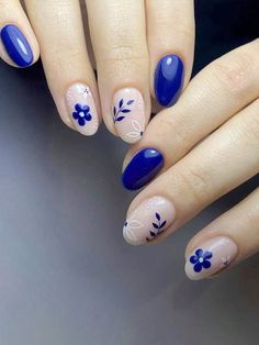 Indian Nail Designs India, Blue Coral Nails, Blue Nails Flowers, Indian Nail Designs, Short Blue Nails, Dominican Nails, Nails Floral, Nails Flowers, Orange Nail Designs