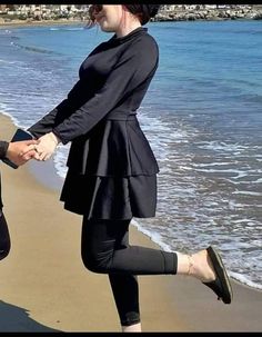 Burkini Hijab, Bathing Suit Aesthetic, Suit Aesthetic, Summer Instagram Pictures, Modest Bathing Suit, Muslim Swimwear, Suit Pin, Aesthetic Grunge Outfit, Summer Vacation Outfits