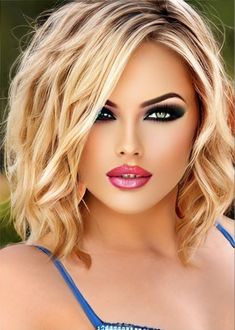 Spring Skin Tone, Prom Eyes, Aizen Power, Spring Skin, Perfect Red Lips, Most Beautiful Eyes, Beautiful Curly Hair, Trendy Hair Color, Shades Of Blonde