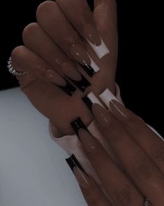 Acrylic Nails Graphic Design, Black Sleek Nails, Spiritual Nails Designs Acrylic, Extra Long Acrylic Nails Coffin Ideas, Hot Acrylic Nails Designs, Saphire Blue Nail Designs, Half Black And White Nails, Dark Nail Ideas Acrylic, Black Designed Nails