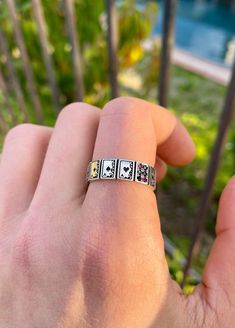 Card Ring, Streetwear Jewelry, Edgy Jewelry, Womens Ring, Jewelry Accessories Ideas, Ring Mens, Dope Jewelry, Funky Jewelry, Mens Ring