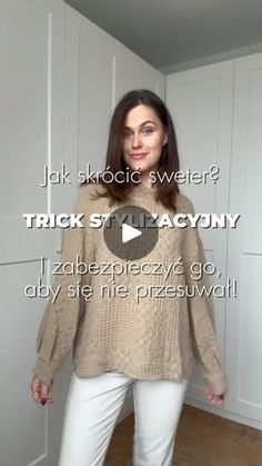 18K views · 2K reactions | ‼️Obszerny sweter‼️DOPASUJ go w 2 KROKACH🔥

🙌🏼 Naucz się, jak łatwo skrócić obszerny sweter i sprawić, żeby się nie przesuwał!

💥 Idealne rozwiązanie, jeśli chcesz nadać nowego look’u obszernym swetrom lub bluzom!

‼️ Potrzebujesz tylko 2 gumek do włosów i kilku sekund! ⏱️

👉🏼 Koniecznie daj znać w komentarzach, czy wypróbujesz tę metamorfozę!
.
.
.
.
.
.
#diyfashion #modowetriki #slowfashion #trickistylizacyjne #tipymodowe #jesiennestylizacje #codziennestylizacje #stylizacje #inspiracjemodowe #osobistastylistka 
Stylizacja na dziś, stylizacja dnia, stylistka, porada stylistki, modowa porada, jesienna stylizacja, triki stylizacyjne, ubrania na jesień, stylizacja na jesień, modna mama, stylowa mama, stylowa kobieta, atrakcyjna kobieta | Wiktoria | Stylistka Refashion Clothes, What To Wear, Cute Outfits, My Style, How To Wear