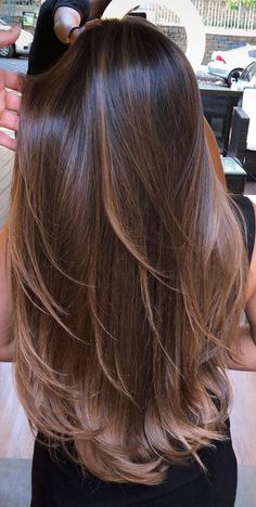 Brown Hair Inspo, Brunette Hair With Highlights, Brunette Balayage Hair, Long Hair Color, Brown Hair Balayage, Haircuts Straight Hair, Balayage Brunette, Haircuts For Long Hair, Hair Color Balayage