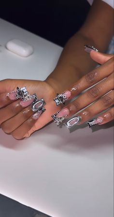 Medium Nails, Nails Silver, Edgy Nails