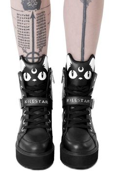 Emo Shoes, Ash Boots, Galaxy T Shirt, Daily Routines, Emo Fashion, Alt Fashion, Creepers, Platform Shoes, Cute Shoes