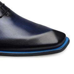 Style: S108-Blue Fashion Forward, this Asymmetrical lace-up Plain Toe Oxford from the Mezlan collection in Whole Cut, Hand Stained Italian Calfskin features their injected memory foam cushioned Insole and a Combination Leather/Rubber Sole! Handmade in Spain. Cordovan Shoes, Oxford Blue, Shoe Tree, Navy Leather, Suede Shoes, Luxury Shoes, Blue Fashion, New Shoes, Leather Shoes