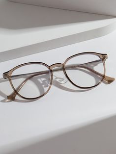 Collar    Gafas con Montura Completa Embellished   Accesorios de Mujer Round Glass Frames Women, Slightly Angled Glasses, Glasses Ideas For Women, Women’s Glasses, Cute Glasses For Women, Beige Glasses, Aesthetic Glasses Frames, Women Glasses Frames, Rounded Glasses Women