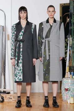 Avant-garde Long Coat For Workwear, Tailored Avant-garde Spring Outerwear, Spring Avant-garde Blazer For Workwear, Avant-garde Spring Blazer For Work, Avant-garde Long Coat For Spring, Tailored Asymmetrical Spring Outerwear, Elegant Patchwork Outerwear For Spring, Avant-garde Asymmetrical Outerwear For Work, Printed Dress Shirts