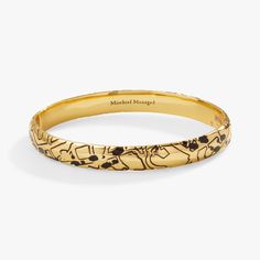 Look no further for the perfect magical accessory! This HARRY POTTER™ Mischief Managed Hinge Bracelet features a hinged bangle design embodying elements of the famous Marauder’s Map. With a shiny gold finish, it's the perfect way to show off your love of Harry Potter. Fits wrists to 7.25", with a hinged closure Finishes: Shiny Gold Nickel-free HARRY POTTER characters, names and related indicia are © & ™ Warner Bros Entertainment Inc. (s23) Hinge Bracelet, Bangle Design, Magical Accessories, How To Clean Metal, Mischief Managed, Harry Potter Characters, Wire Rings, Hinged Bracelet, Bangle Designs