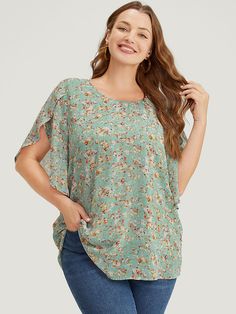 BloomChic Plus size clothing for women. You'll actually want to wear. Shop women's clothing sizes 10-30. With new styles added daily, you'll always find something to love. Free shipping on order $69. Free return for first order. Just shop now. Color:Green Season:Summer Petal Sleeve Blouse, White Floral Shirt, Scalloped Blouse, Black Lace Shirt, White Floral Blouse, Lantern Sleeved Blouses, Lace Trim Blouse, Womens Trendy Tops, High Low Blouse