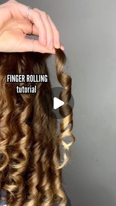 molly | curly + wavy hair tips on Instagram: "try this technique to define your curls!! 📣 here’s another quick tutorial on my FAVOURITE styling technique: finger rolling! keep reading + SAVE for how to finger-roll 👇 💡 beforehand, make sure your hair is fully wet and brushed through. you’ll find this a lot more difficult if your hair isn’t smooth beforehand 📣 STEP ONE apply a curl cream beforehand, I’ve found that applying at least a cream before finger rolling really helps the clump stick together 📣 STEP TWO: separate the hair strand and and then glide your fingers down it, placing your index finger underneath 📣 STEP THREE: wrap the hair strand under itself and around this finger (super complicated to read, but the video demo should show this!) 📣 STEP FOUR: use both fingers and ro How To Do Finger Curls, How To Curl Wet Hair, How To Curly Hair Curl Tutorial, Middle Curly Hair, How To Do Curly Hair Curl Tutorial, How To Make Curls