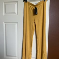 Mustard Color, Super Stretchy. Chic Yellow Lounge Pants, Chic Yellow Loungewear Pants, Yellow Stretch Bottoms For Night Out, Stretch Yellow Bottoms For Night Out, Casual Yellow Elastane Bottoms, Summer Loungewear Elastane Leggings, Chic Spring Loungewear Leggings, Wine Colored Pants, Beige Cargo Pants