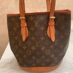 Authentic Vintage Louis Vuitton. Very Clean Interior With Minor Cracking To Small Area Of Leather Interior Due To Age. Please See All Photos For Condition, Date Code And Original Receipt. Offers Welcome, No Trades. Louis Vuitton Bucket Pm, Real Louis Vuitton, Louis Vuitton Mm, Louis Vuitton Totally, Lv Damier, Louis Vuitton Papillon, Louis Vuitton Artsy Mm, Louis Vuitton Neverfull Gm, Louis Vuitton Artsy